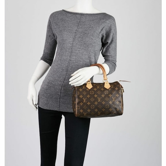 LOUIS VUITTON Monogram Canvas Speedy 25 Bag - Picture 5 of 12